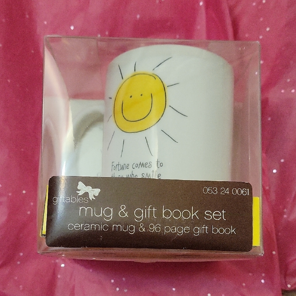 Gibson Sunshine Mug & Book Gift Set
